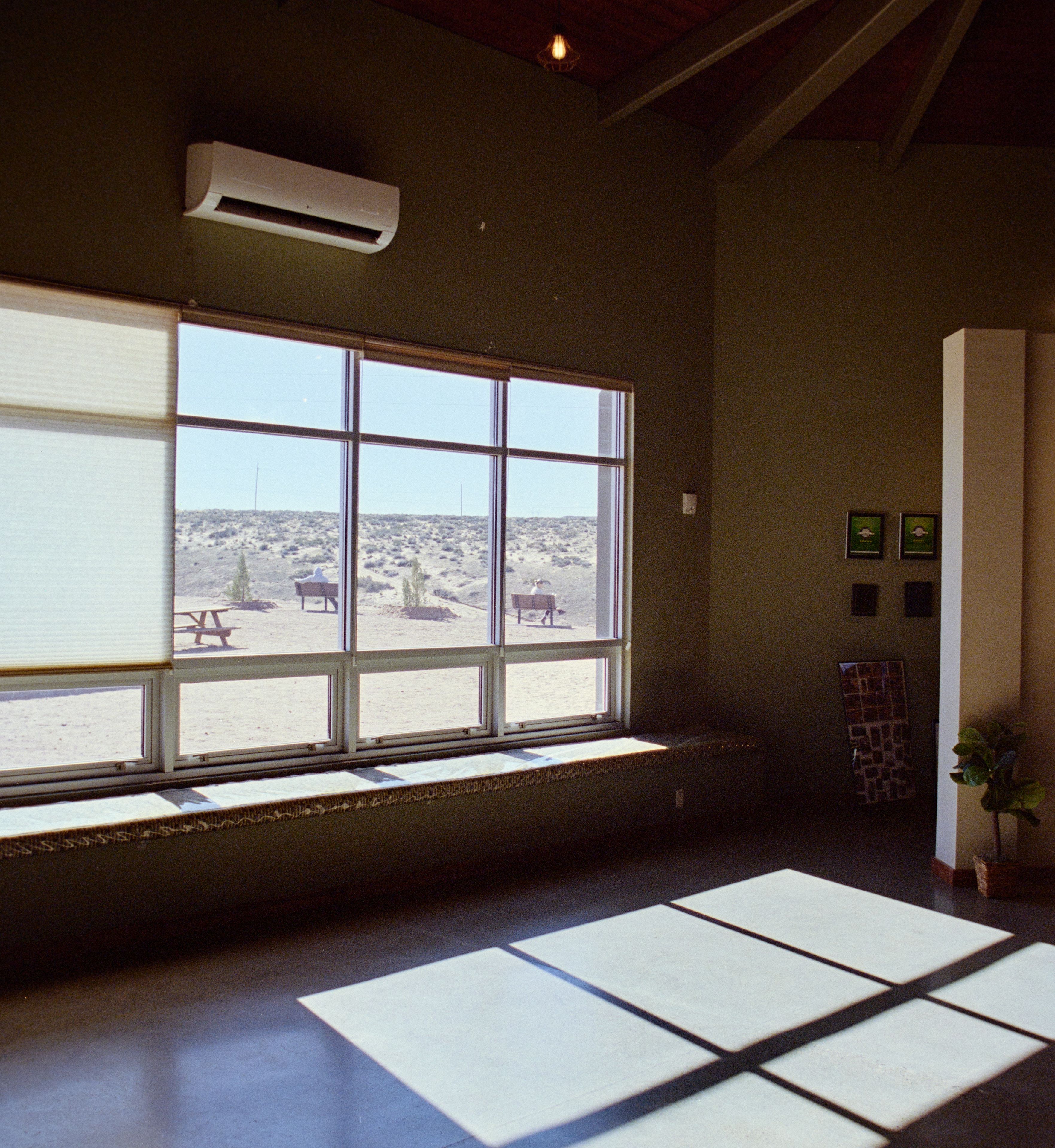 Lower Antelope Canyon Office